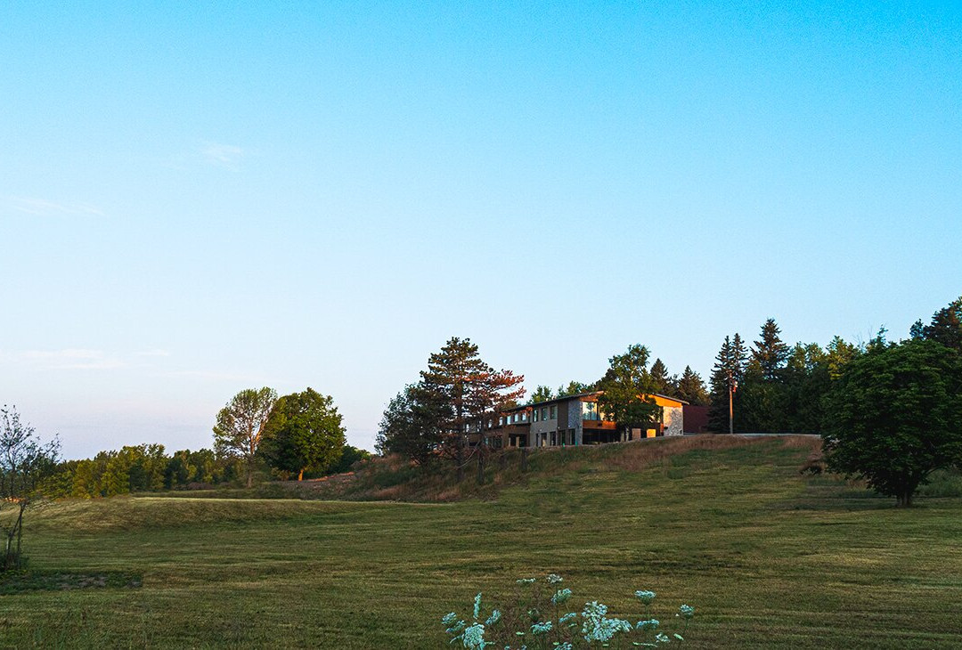 Mount Alverno Luxury Resorts主图