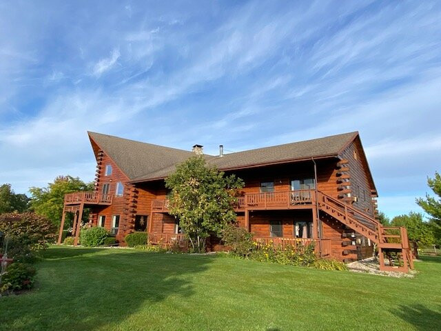 Point Au Roche Lodge主图