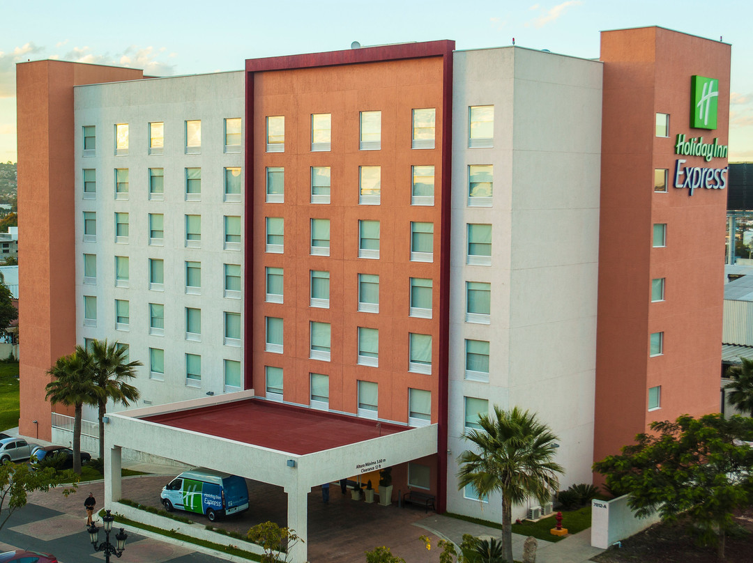 Holiday Inn Express Guadalajara Aeropuerto by IHG主图