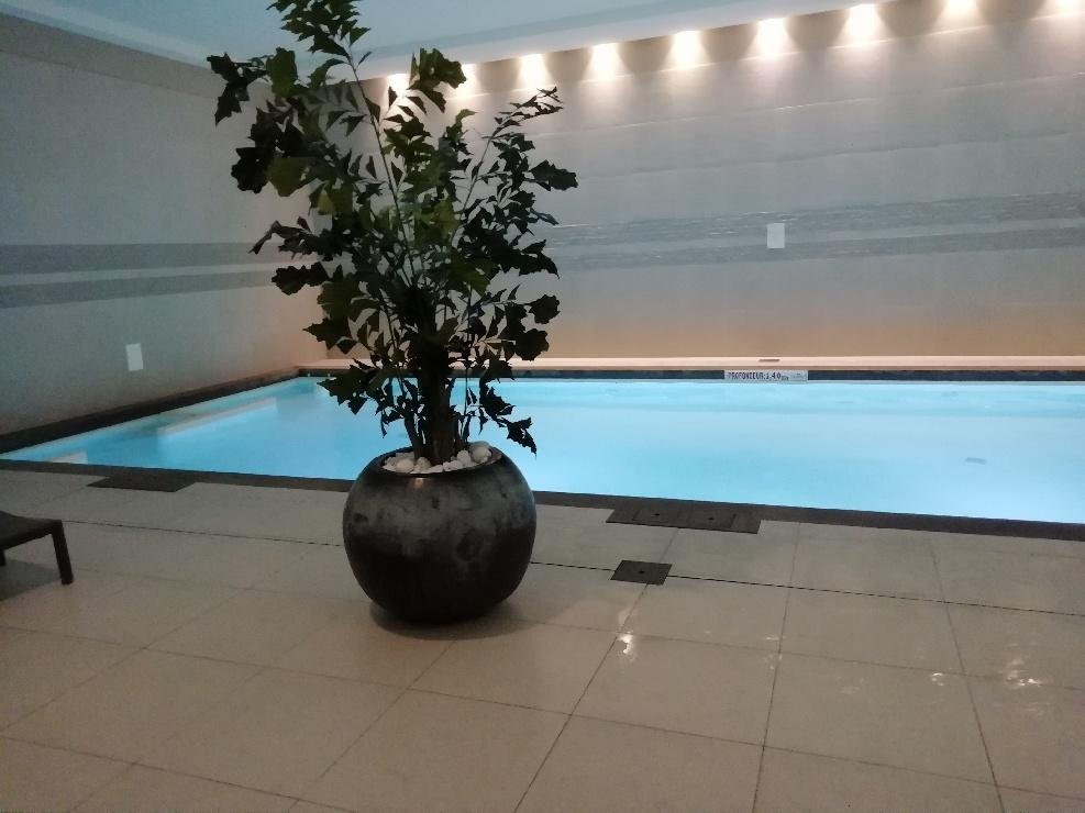 假日度假酒店主图