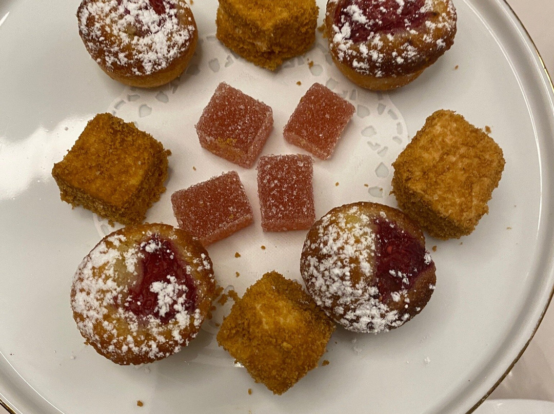 Hotel Les Pyrenees主图