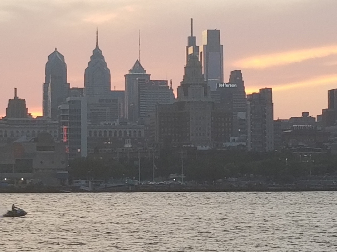 Ulysses Wiggins Waterfront Park景点图片