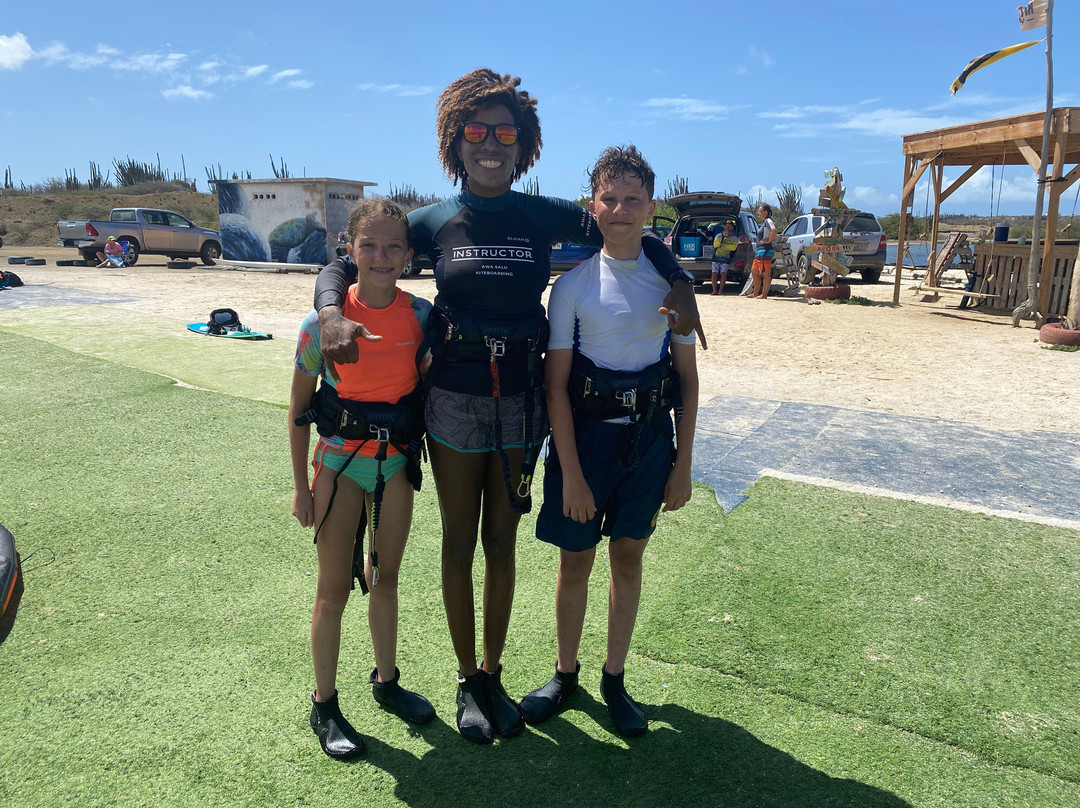 Awa Salu Island Style Kiteboarding-威廉斯塔德必去景点