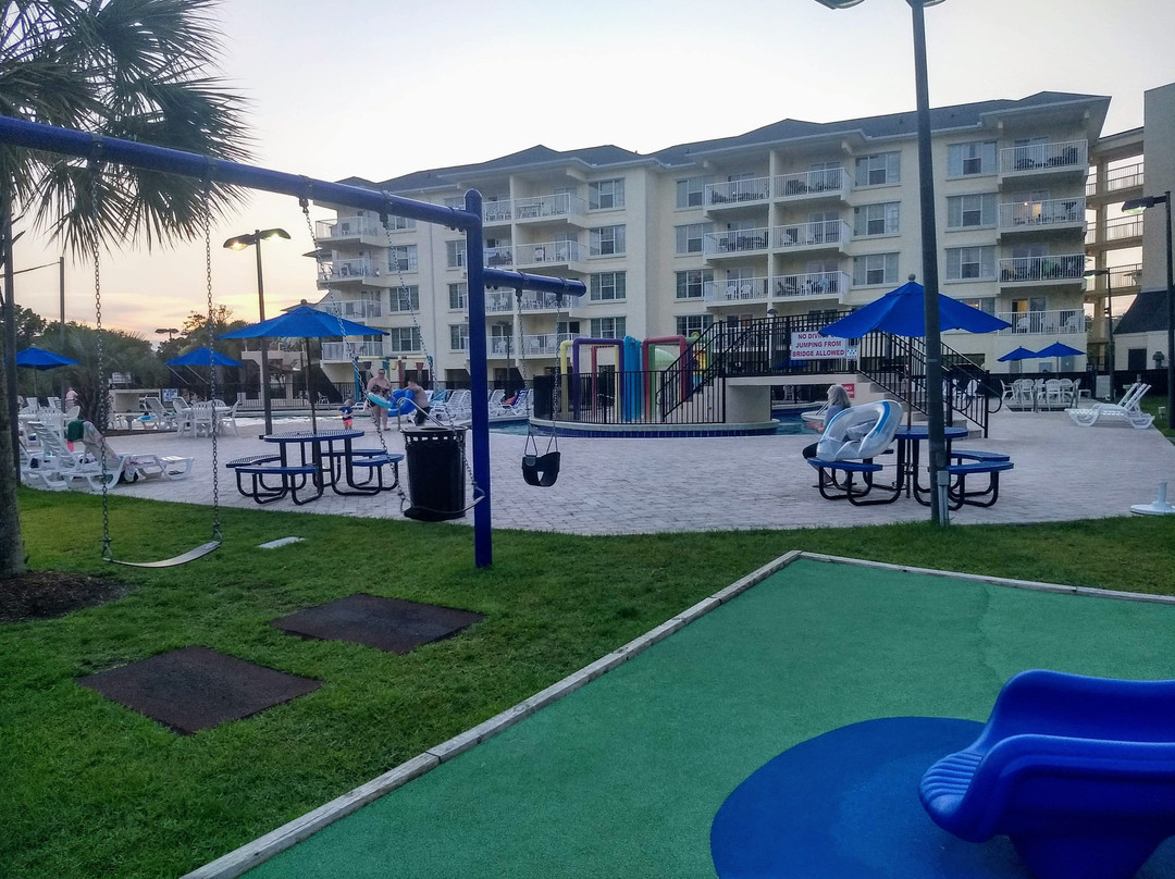 Litchfield Beach & Golf Resort主图