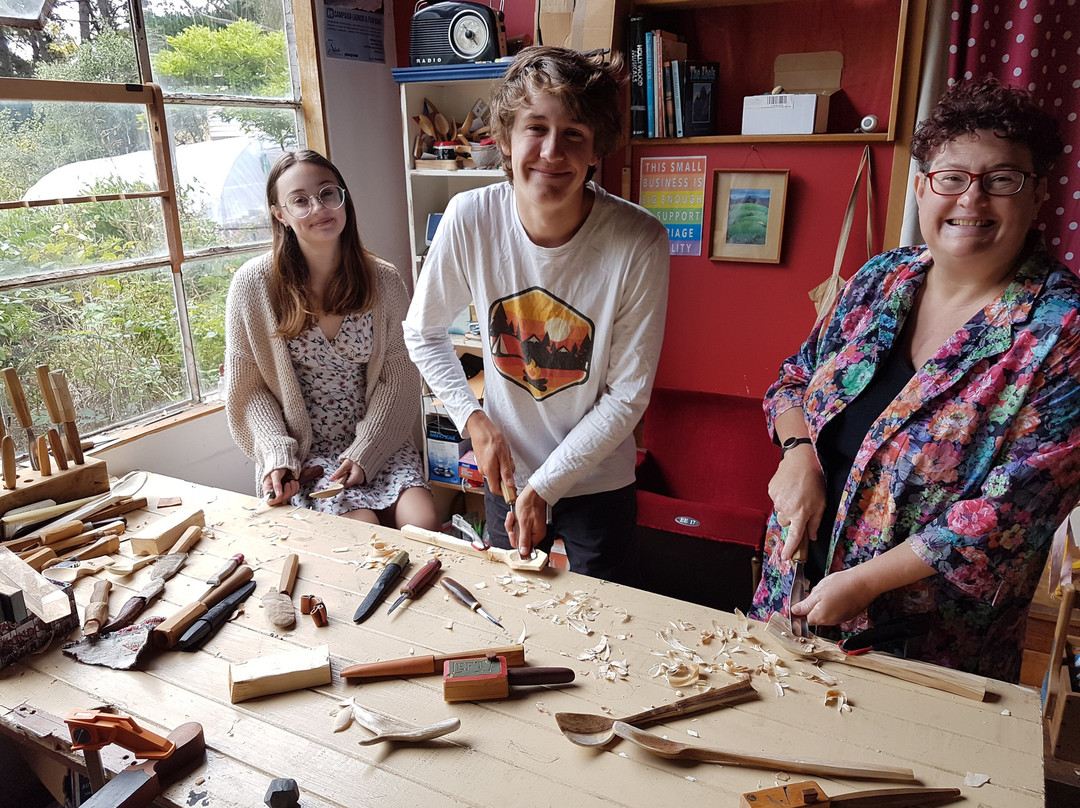 Phoenix Creations Spoon Carving Workshops景点图片
