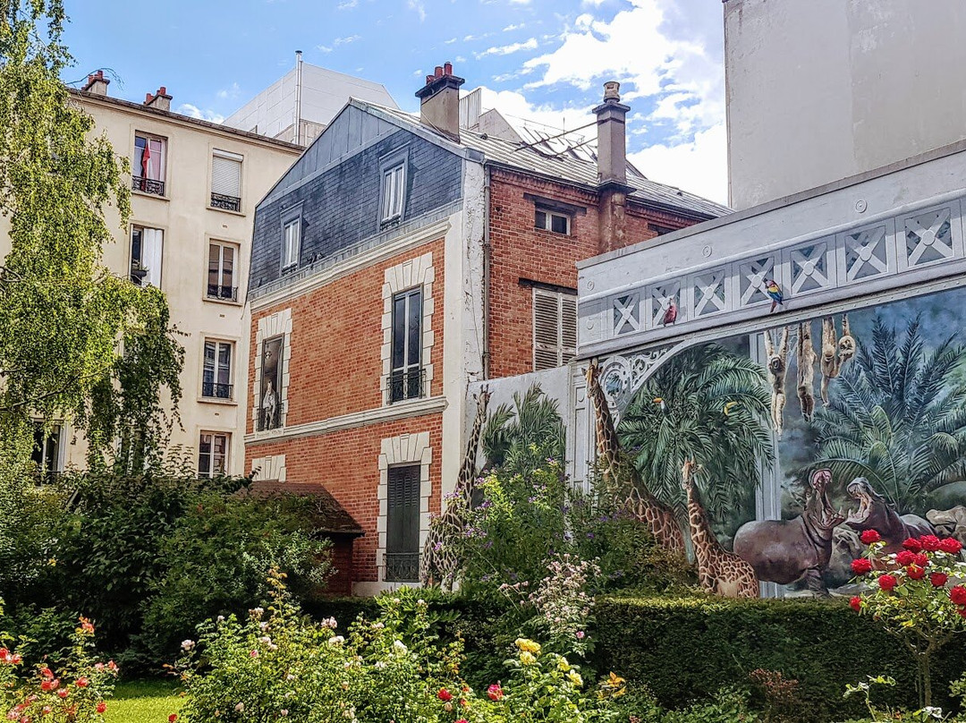 Fresque Cafe des Acteurs-勒瓦卢瓦-佩雷必去景点