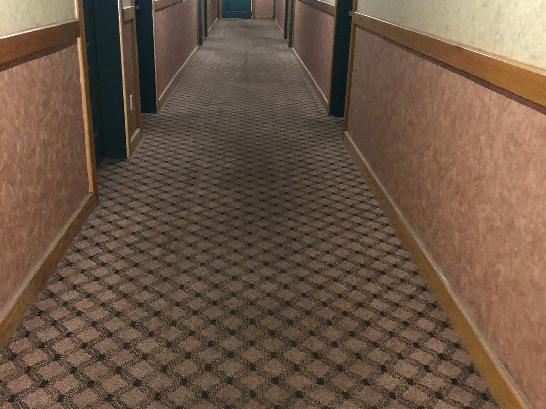 瑟普莱斯戴斯旅馆&套房酒店主图