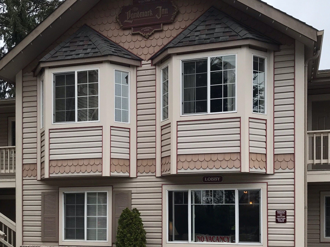 The Landmark Inn主图