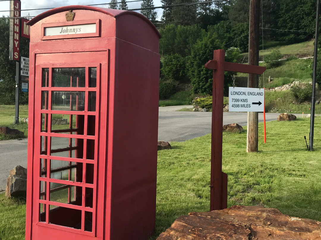 Johnny's Motel主图