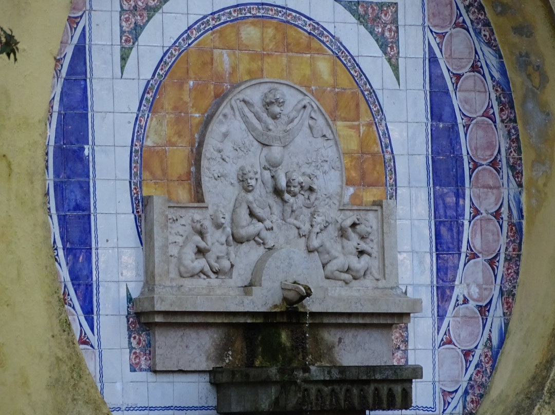 Fonte dos Pisoes景点图片