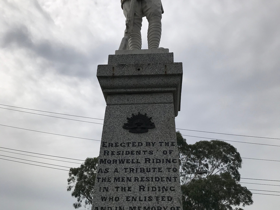 Morwell War Memorial景点图片