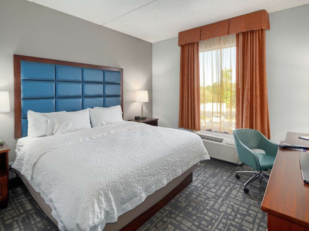 Hampton Inn Louisville-Northeast主图