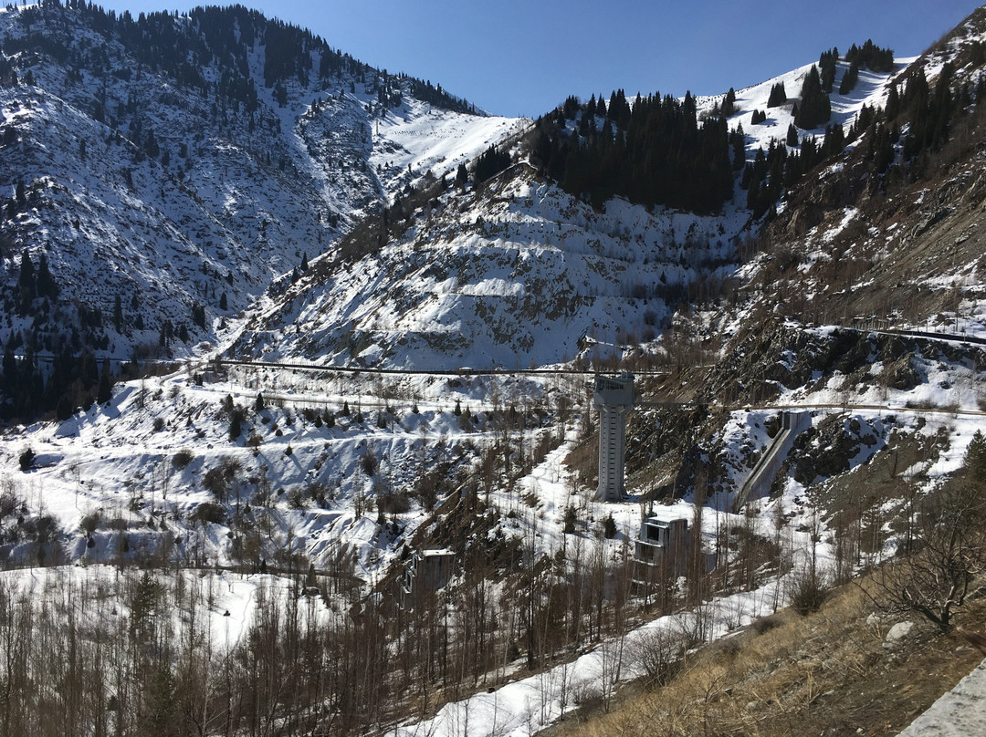 Mud Dam at Urochishhe Medeu景点图片