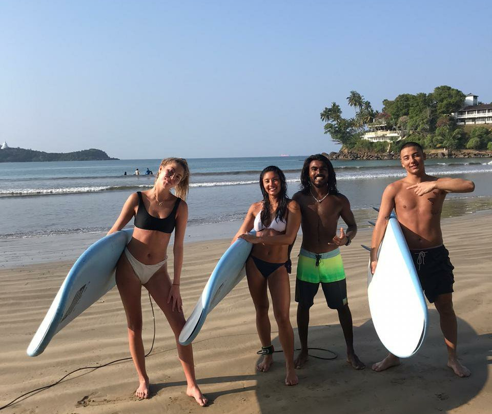 Nalu Surf Shop & School Unawatuna-乌纳瓦图纳必去景点