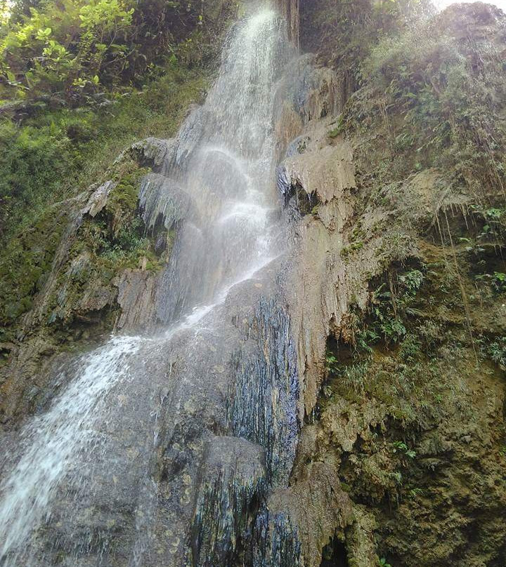 Sri Gethuk Waterfall景点图片