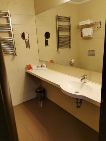 克卢日华美达酒店-官方