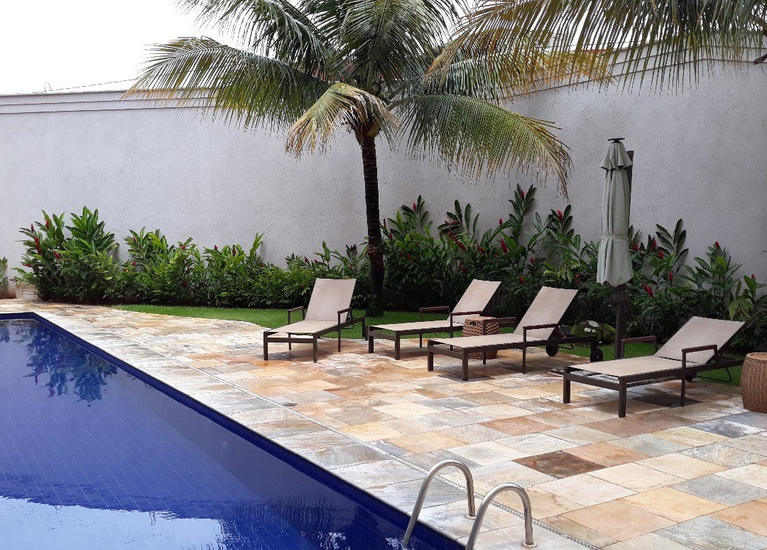 阿拉拉夸拉舒适酒店主图