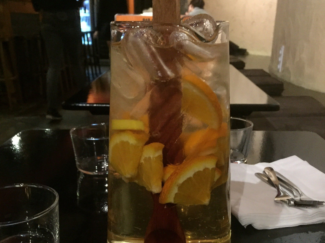 Los Dos Hermanos-克莱蒙费朗必去景点