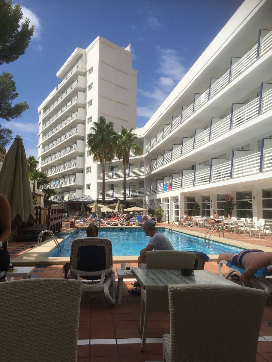 Globales Palmanova Palace-泳池