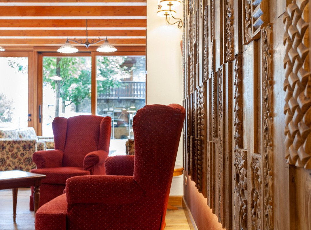 格兰德别墅酒店主图