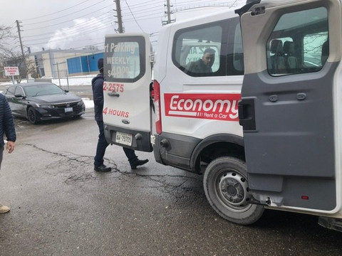 EZ Airport parking-米西索加必去景点