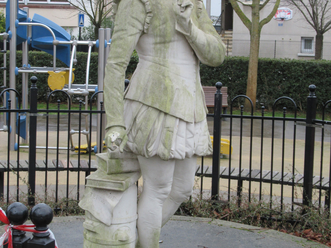 Statue de Bernard Palissy-Joinville-le-Pont必去景点