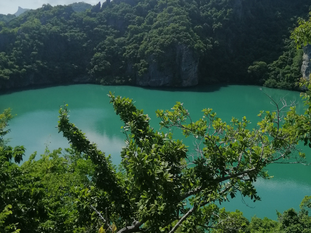 Blue Lagoon Emerald Lake-红统必去景点