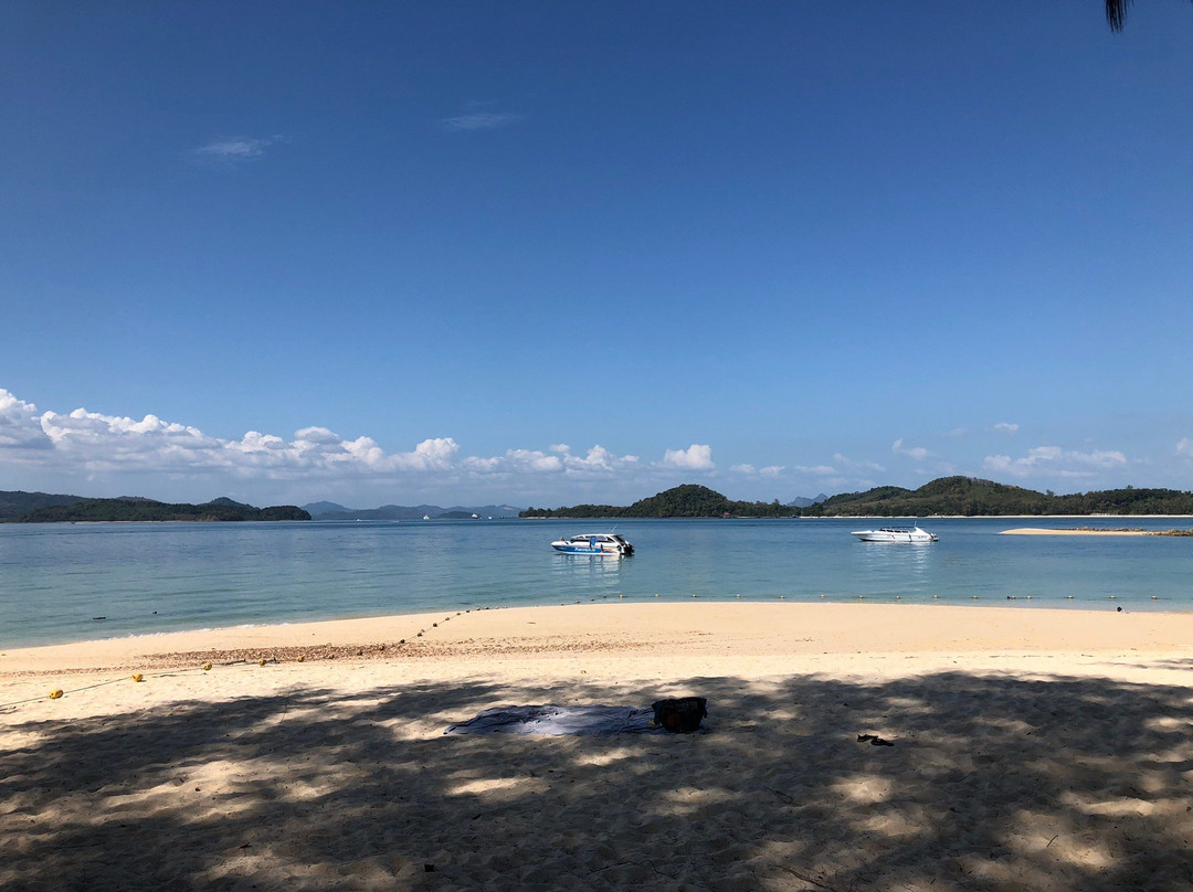 Naka Beach Bar-班巴克洛必去景点