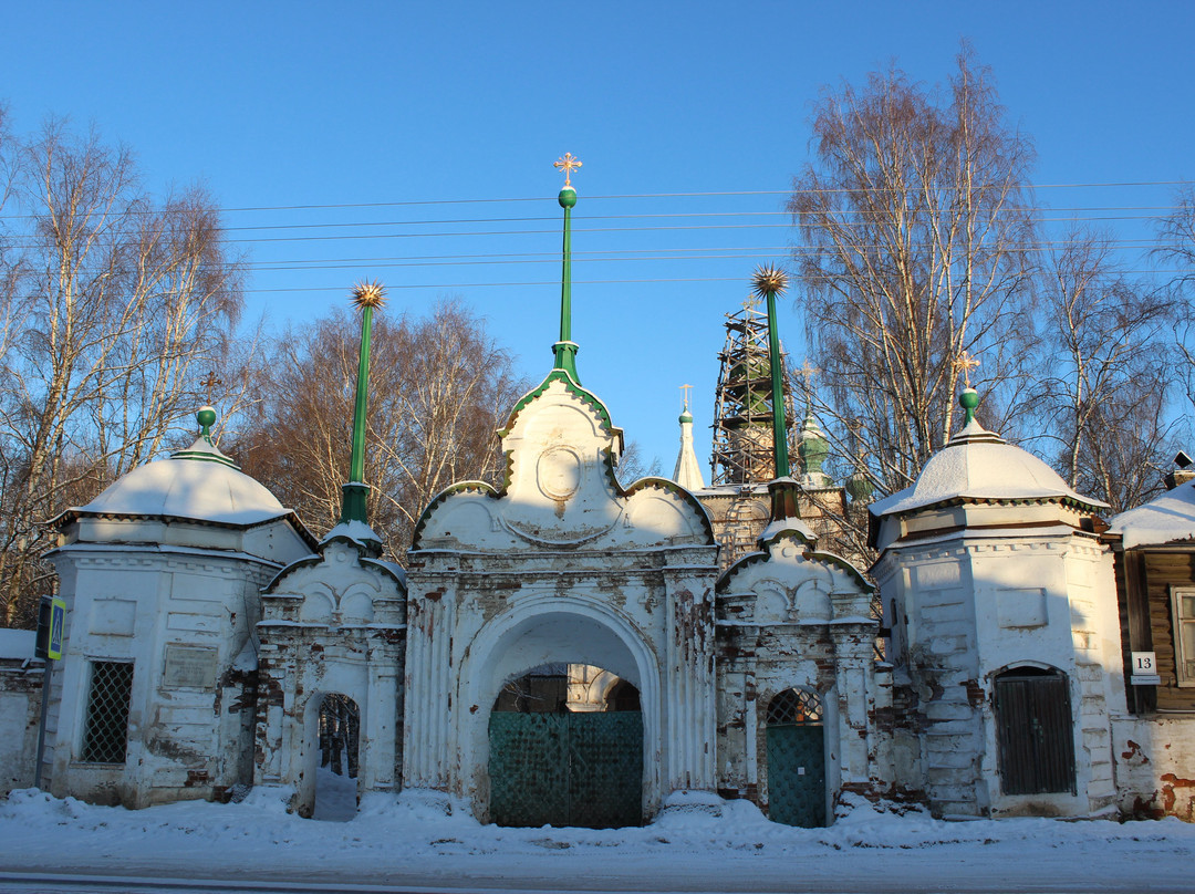 Mikhailo-Arkhangelskiy Monastery景点图片