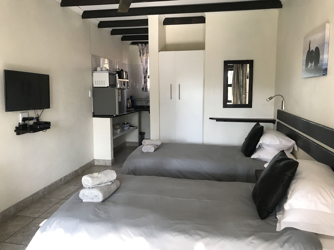 Hills & Dales Accommodation主图