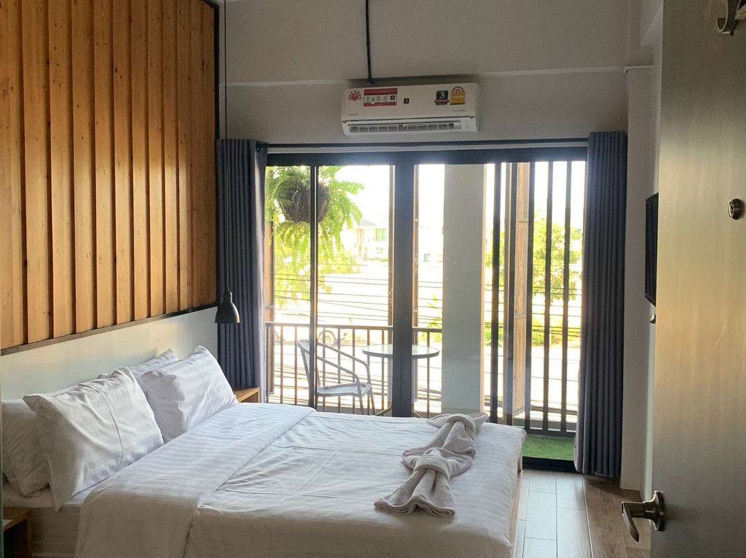Saya Loft Hostel Lopburi主图