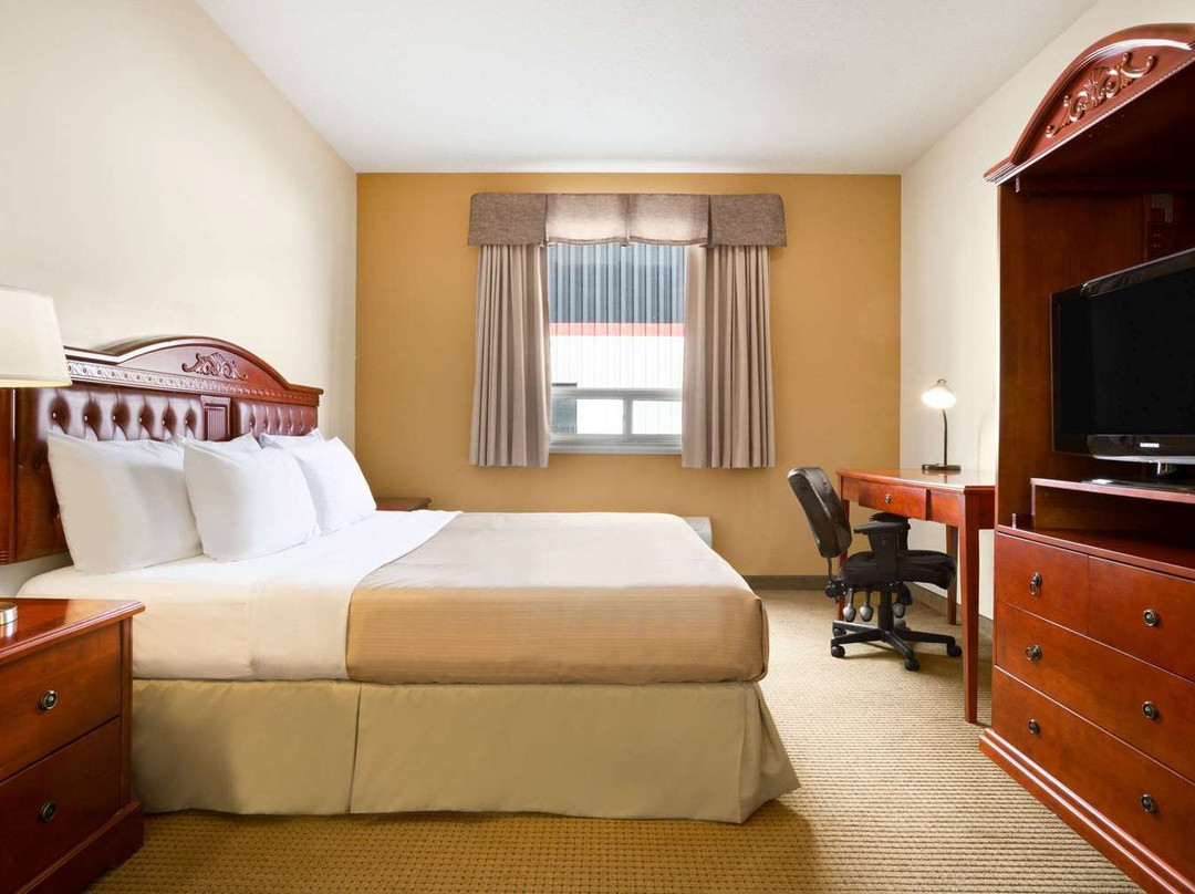 Days Inn by Wyndham Bonnyville主图