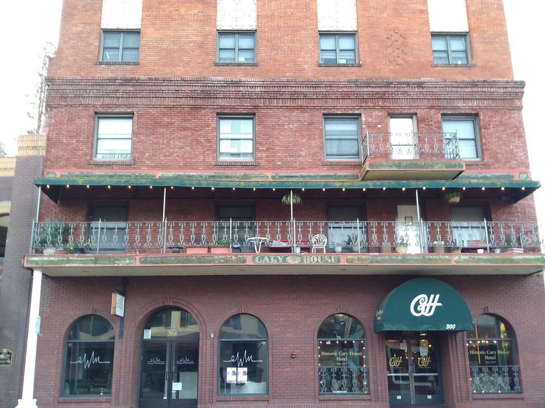 希斯托里克卡里豪斯酒店主图