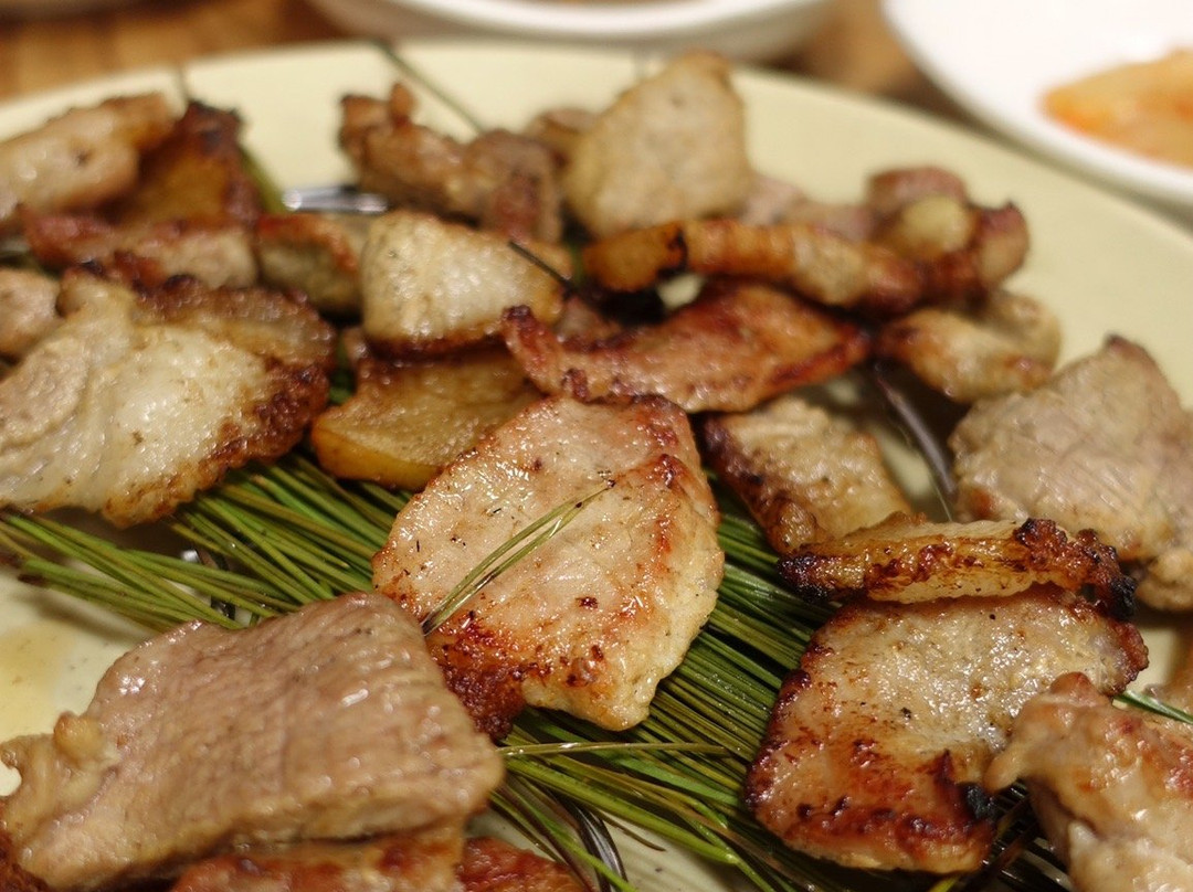 奉化郡餐馆和美食-Cheongbong Raw