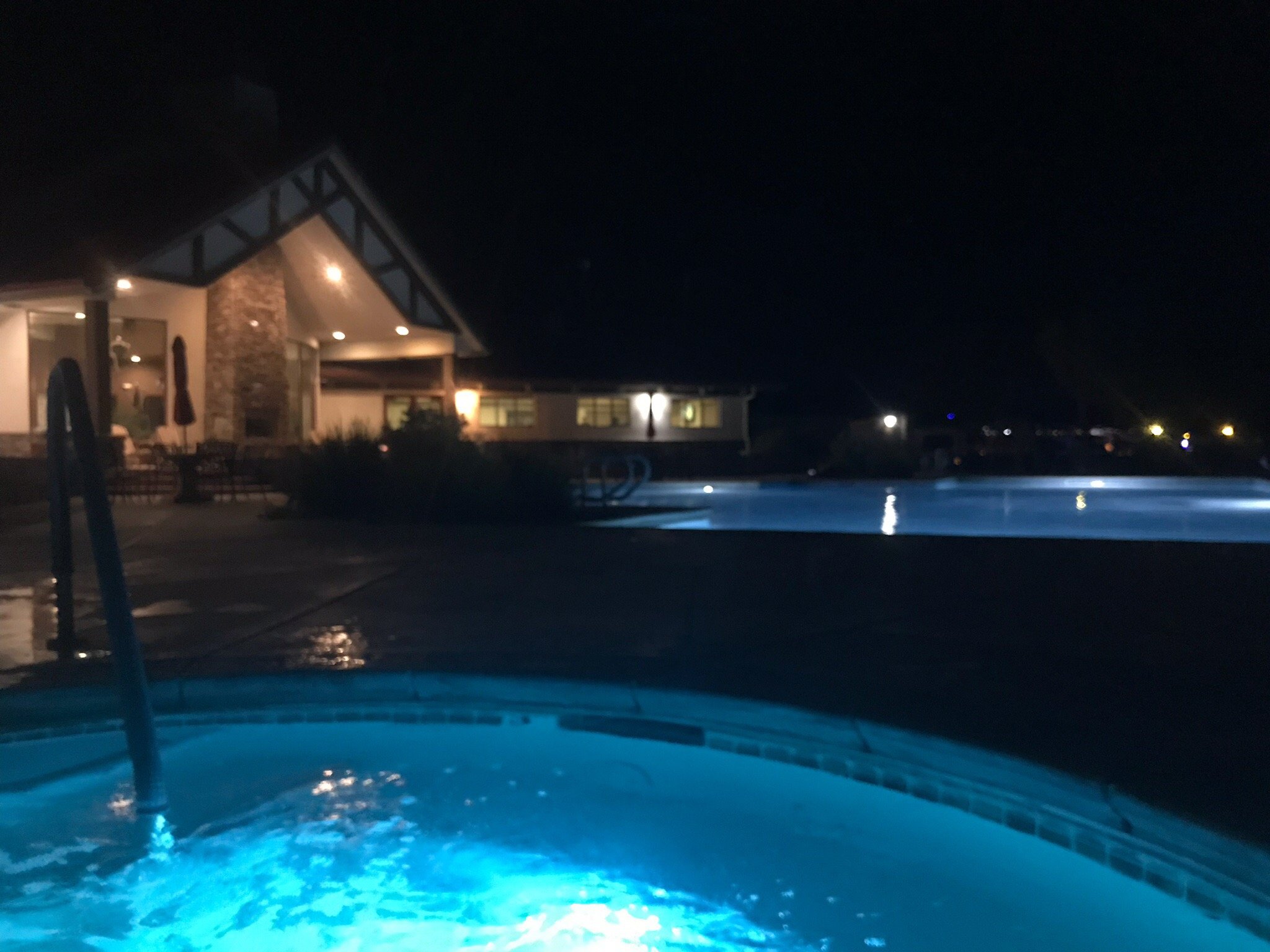 Red Bluff Koa Journey-官方