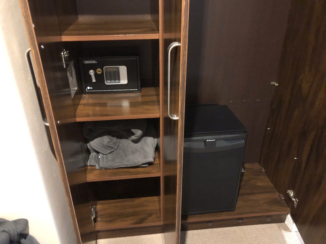 布劳恩豪华客房旅馆