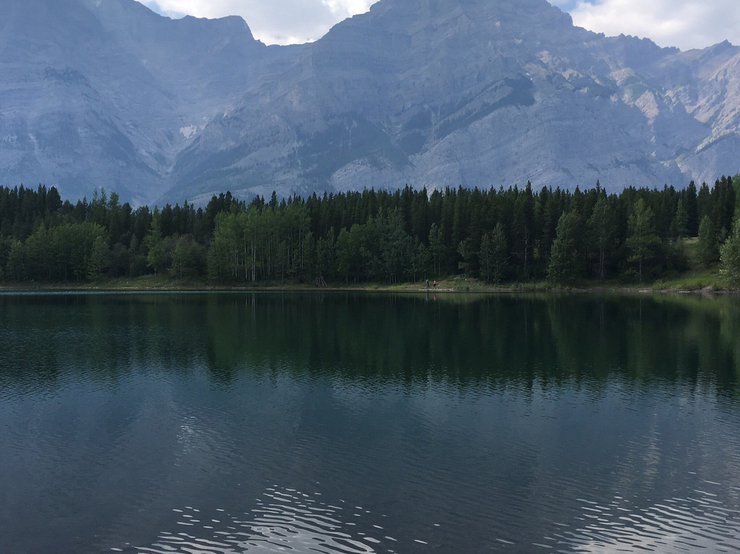 Mount Engadine旅游景点-Wedge Pond