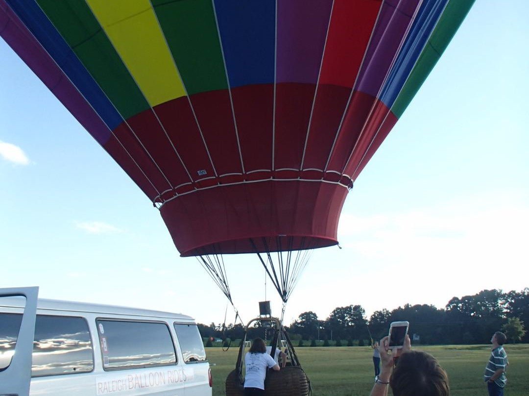 Above & Beyond Hot Air Balloon Company景点图片