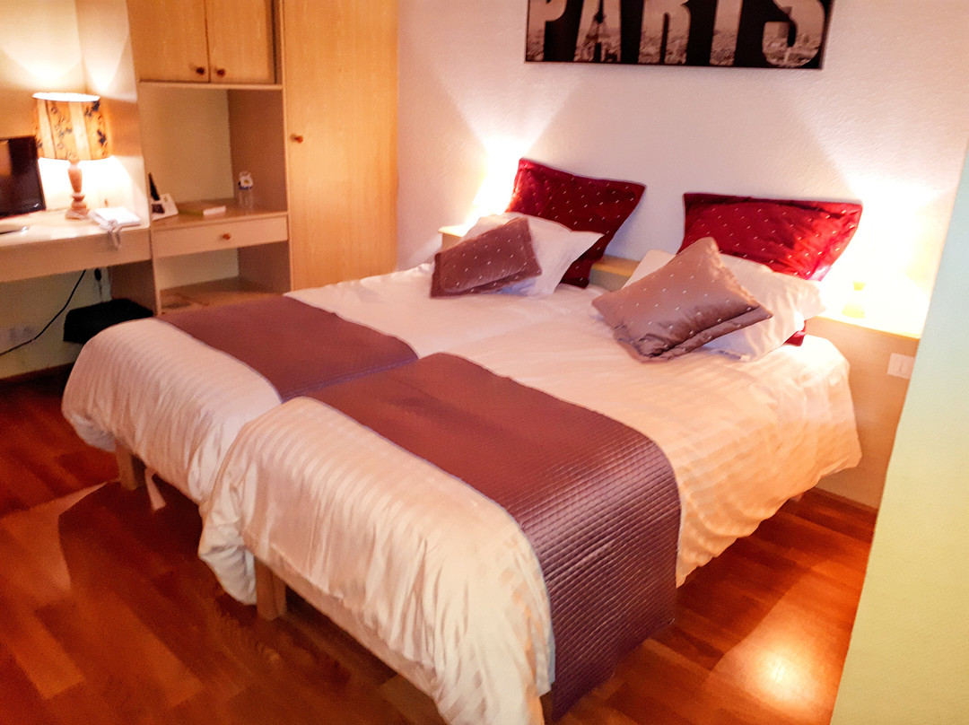 Le Mont Brouilly Hotel主图