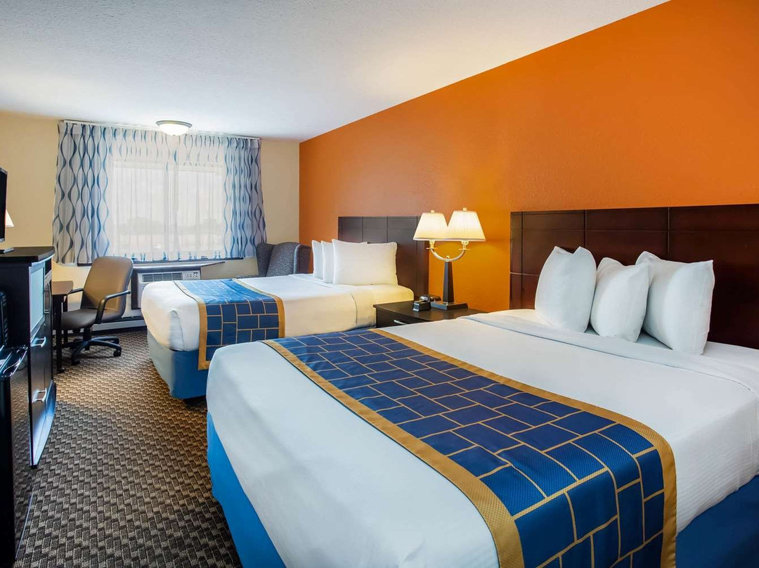 史蒂文斯波恩特斯戴旅馆及套房酒店主图