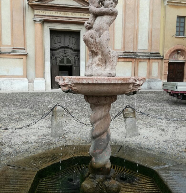 Chiesa di San Barnaba-曼托瓦必去景点