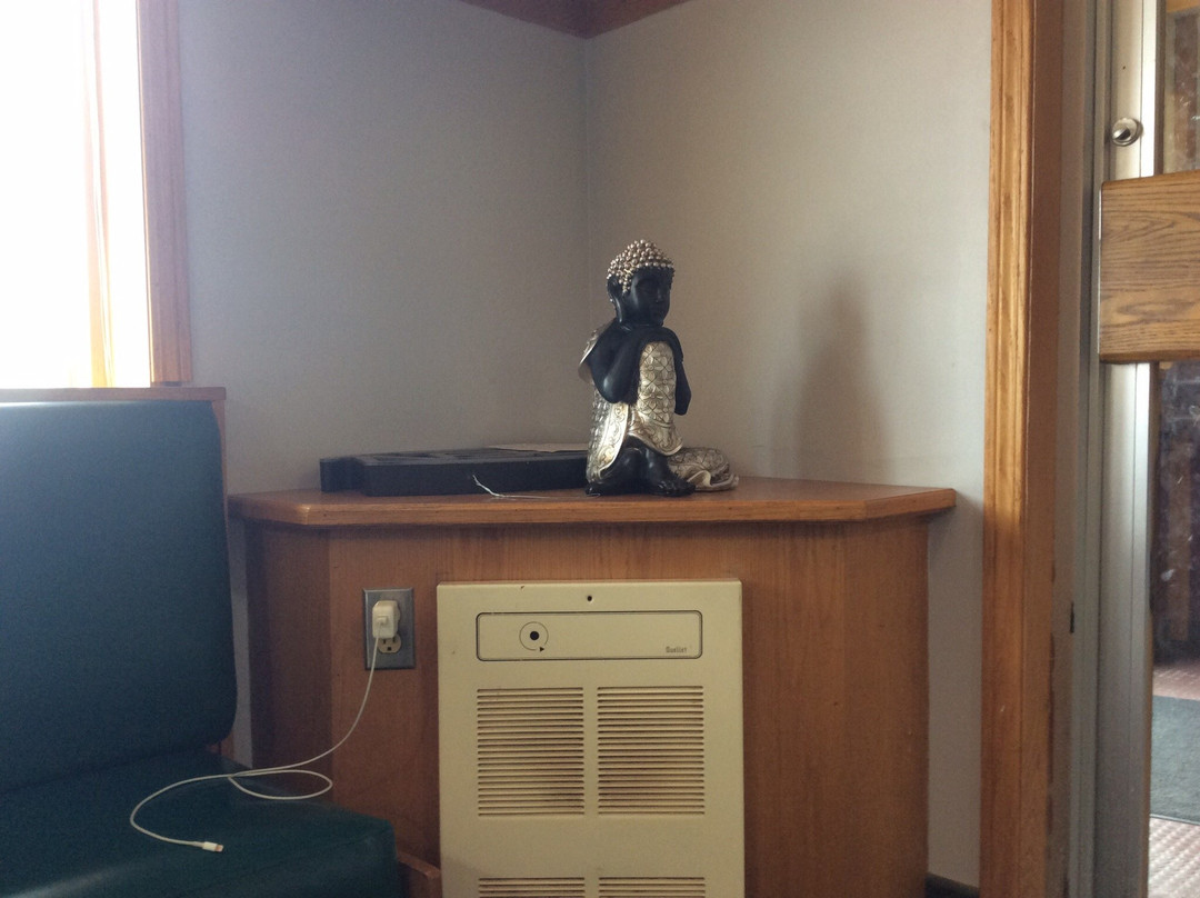 Casey's Inn Motor Hotel主图