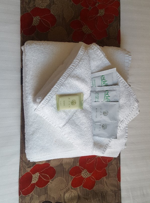 爱德华酒店主图