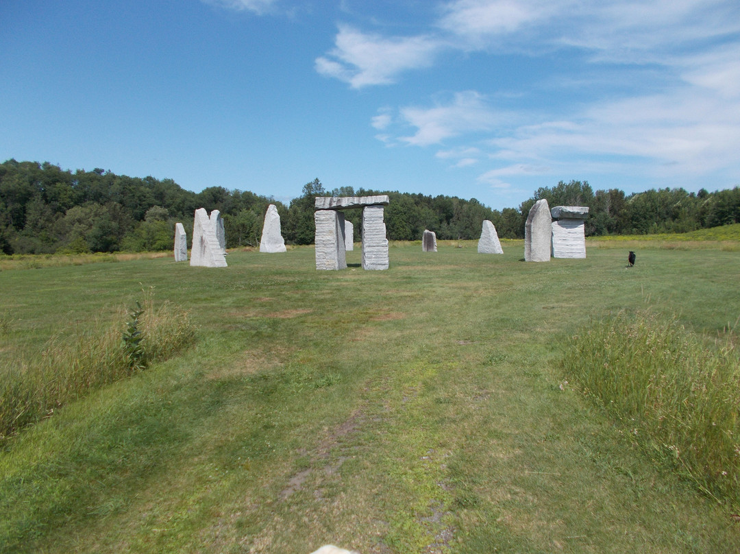 The Stanstead Stone Circle-Stanstead必去景点
