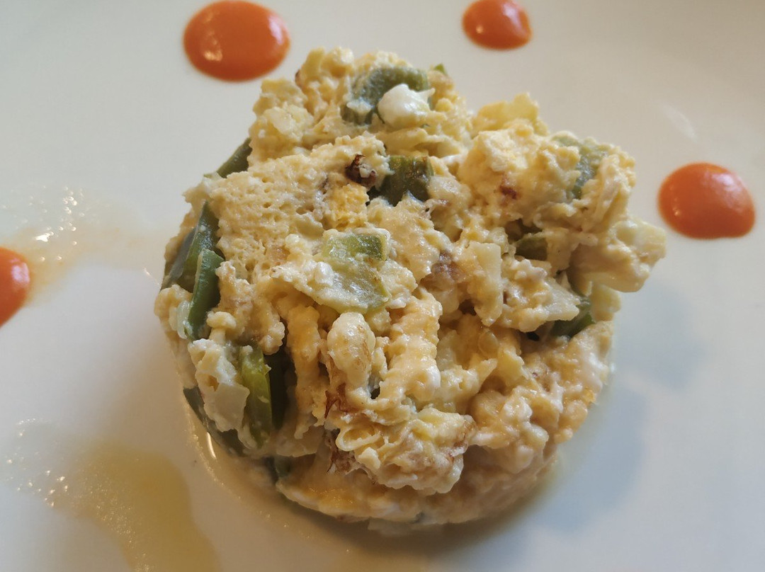 纳瓦拉女王布兰卡酒店主图