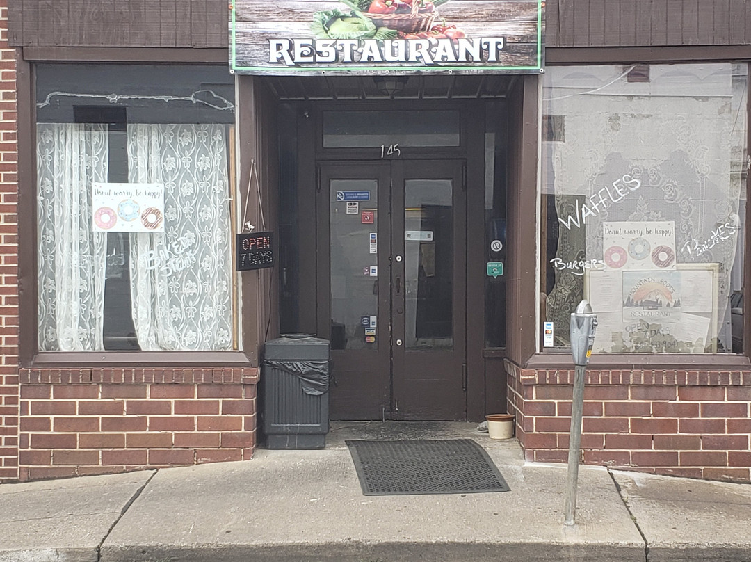 Roanoke餐馆和美食-Mountain Roots Restaurant