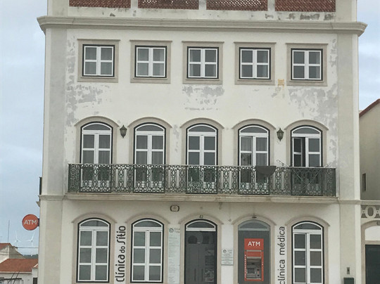 Nazaré Surf School-纳扎雷必去景点