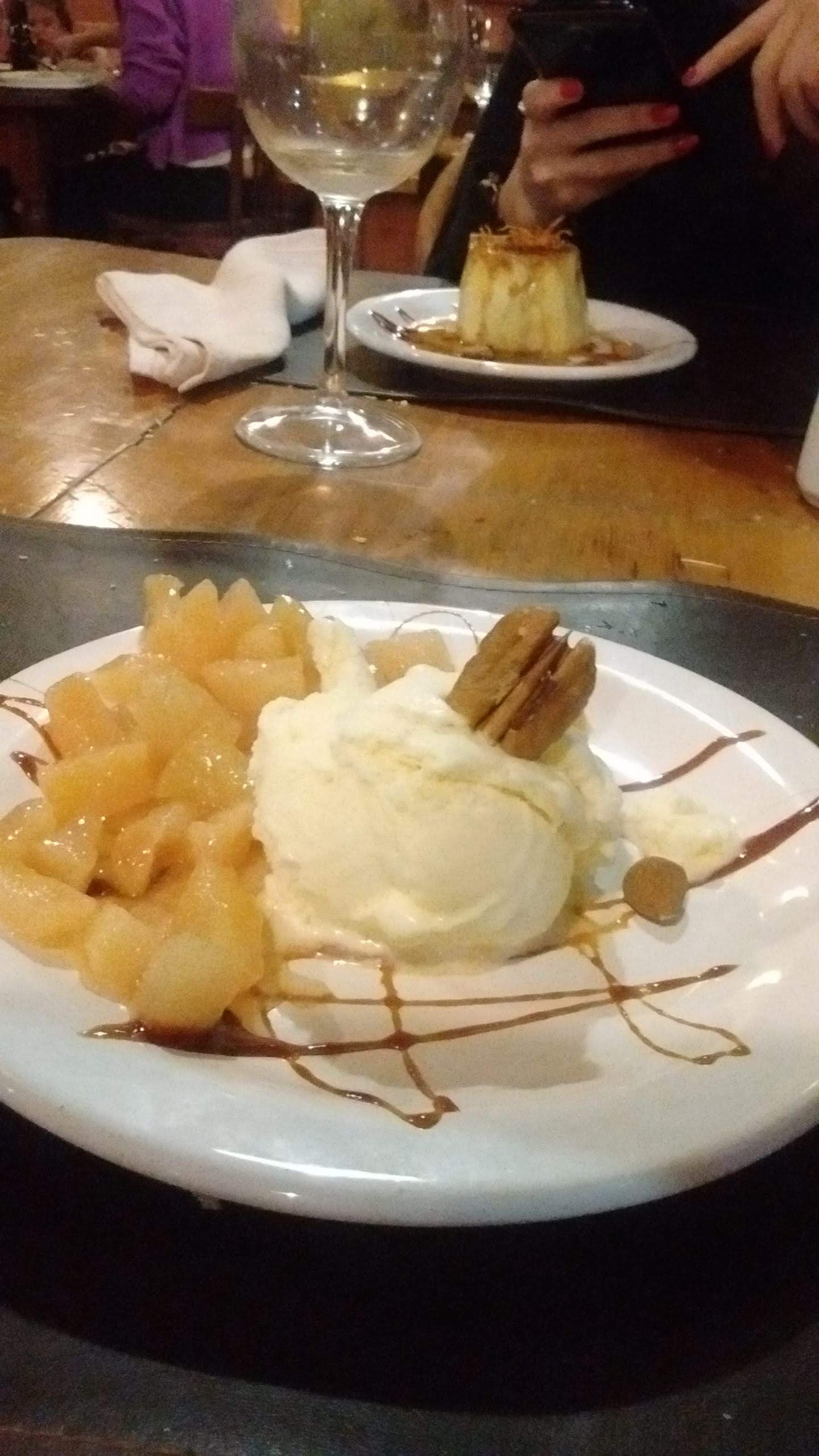 Hosteria del Puerto-餐饮