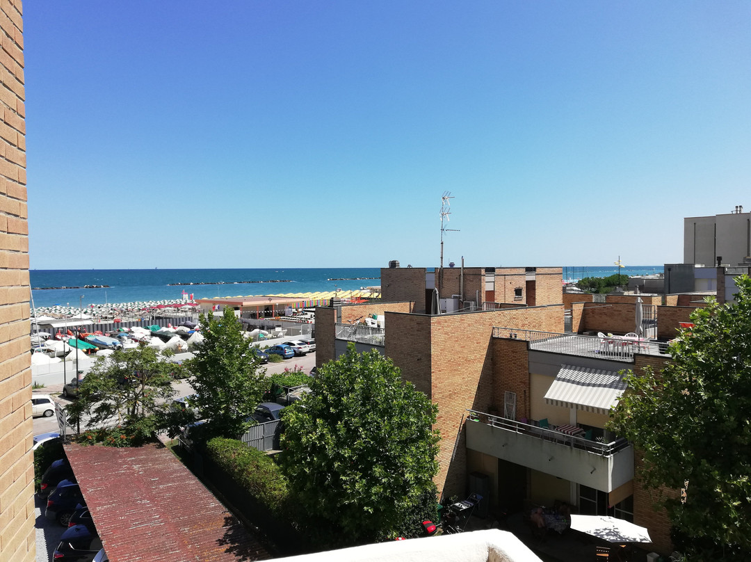 Family Hotel Marina Beach主图