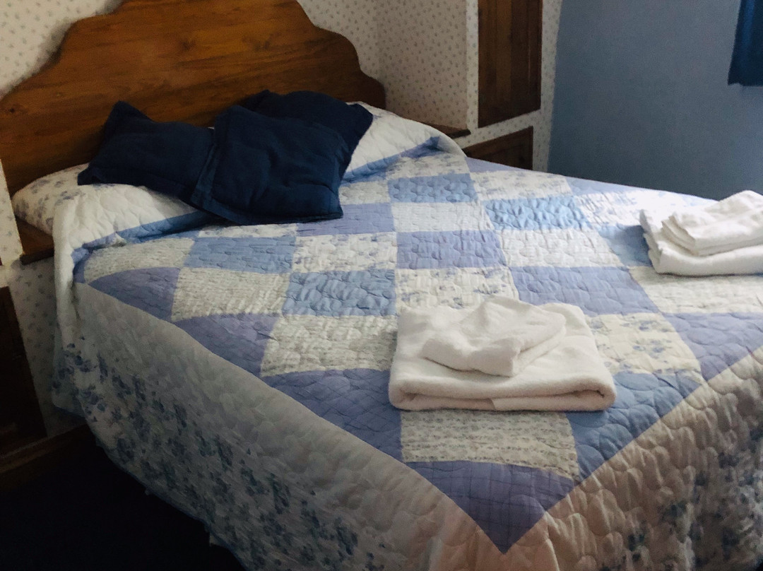 Tewkesbury Cottage主图